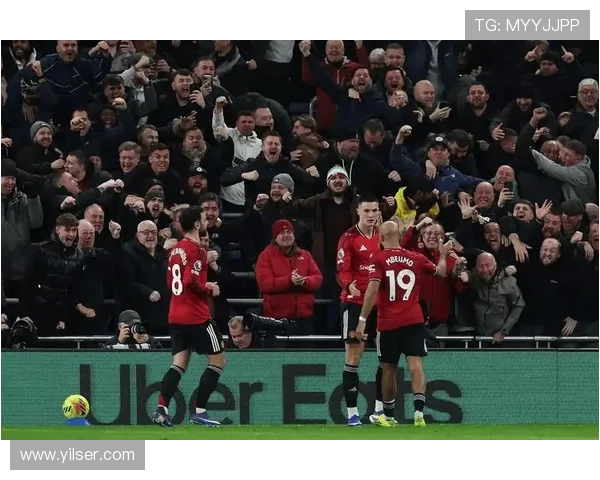 切尔西与利物浦本赛季英超交锋表现稳健,竞争格局持续升级 切尔西与利物浦本赛季英超交锋表现稳健,竞争格局持续升级